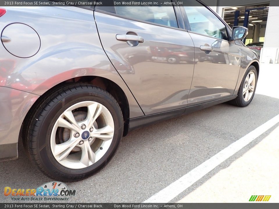 2013 Ford Focus SE Sedan Sterling Gray / Charcoal Black Photo #13