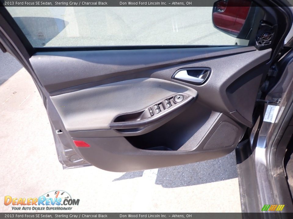 2013 Ford Focus SE Sedan Sterling Gray / Charcoal Black Photo #14