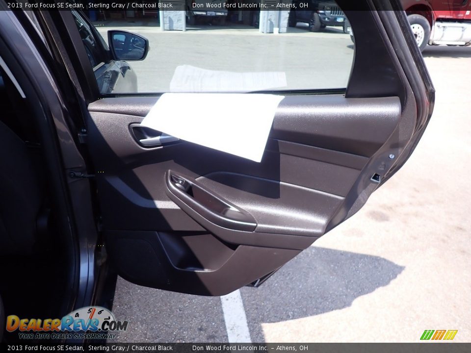 2013 Ford Focus SE Sedan Sterling Gray / Charcoal Black Photo #20