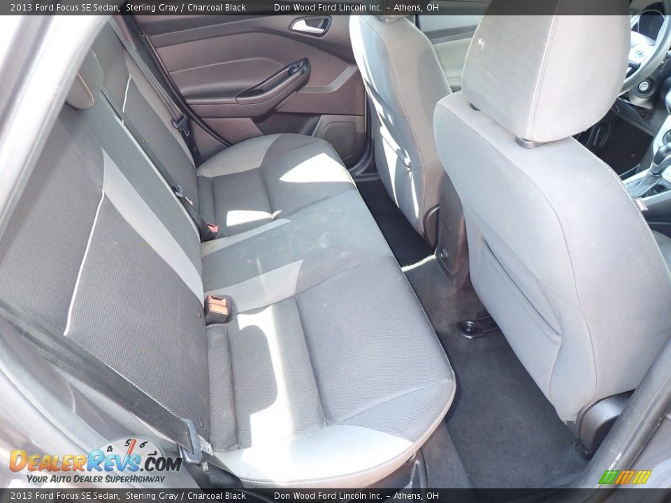 2013 Ford Focus SE Sedan Sterling Gray / Charcoal Black Photo #21