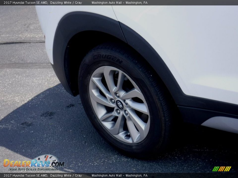 2017 Hyundai Tucson SE AWD Dazzling White / Gray Photo #3