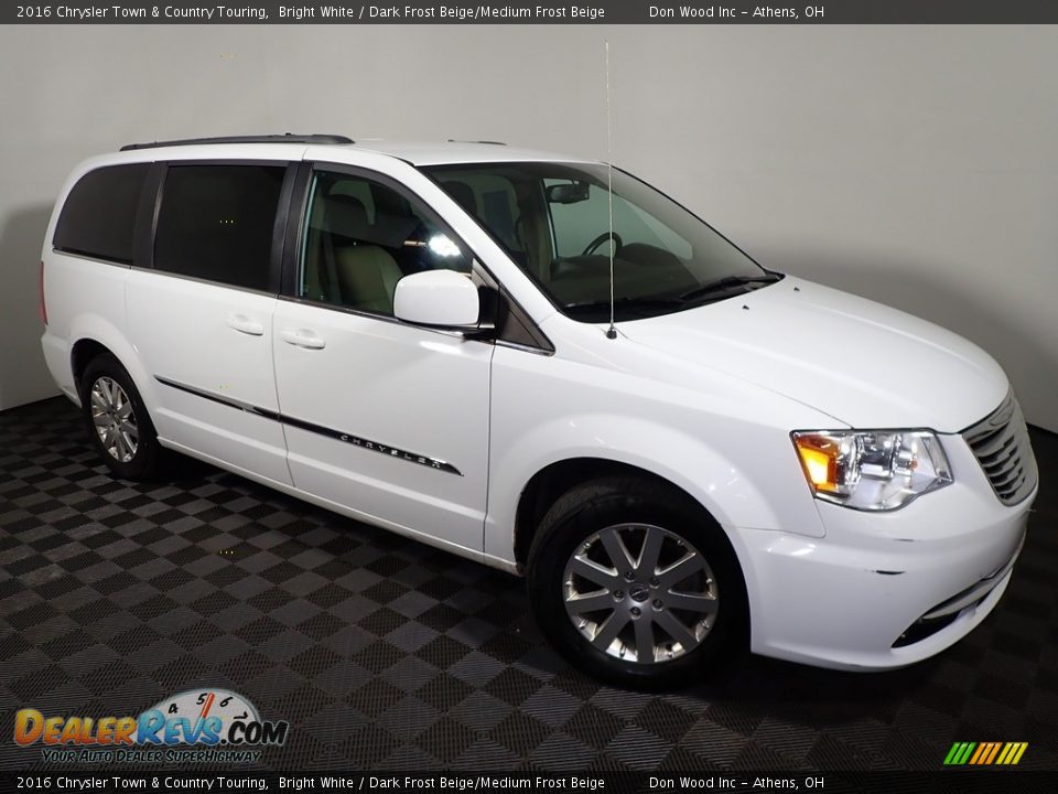 2016 Chrysler Town & Country Touring Bright White / Dark Frost Beige/Medium Frost Beige Photo #2