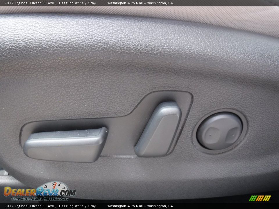 2017 Hyundai Tucson SE AWD Dazzling White / Gray Photo #13