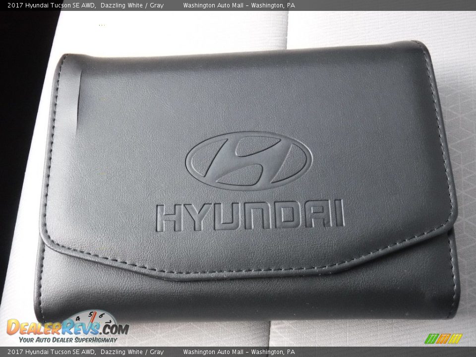 2017 Hyundai Tucson SE AWD Dazzling White / Gray Photo #25