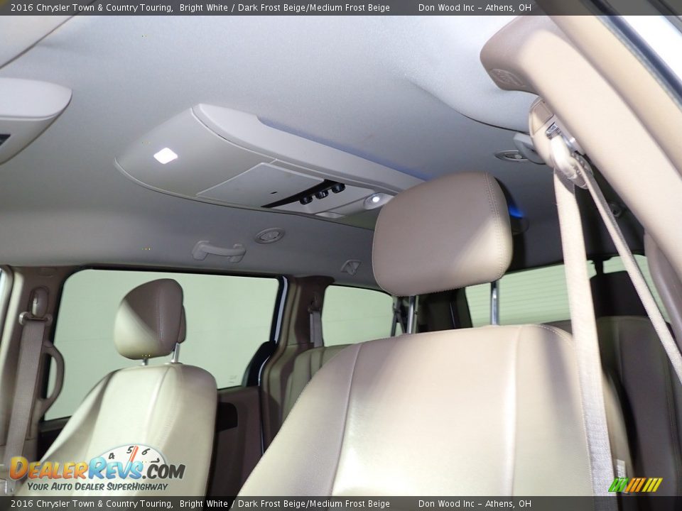 2016 Chrysler Town & Country Touring Bright White / Dark Frost Beige/Medium Frost Beige Photo #31