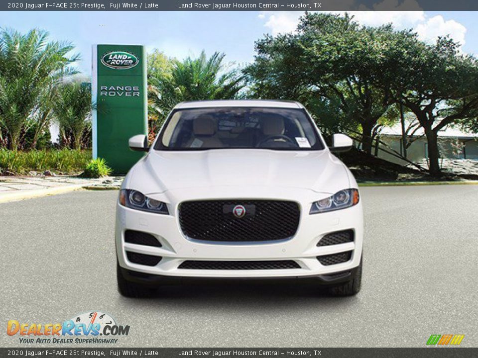 2020 Jaguar F-PACE 25t Prestige Fuji White / Latte Photo #3