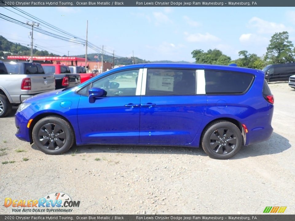 2020 Chrysler Pacifica Hybrid Touring Ocean Blue Metallic / Black Photo #2