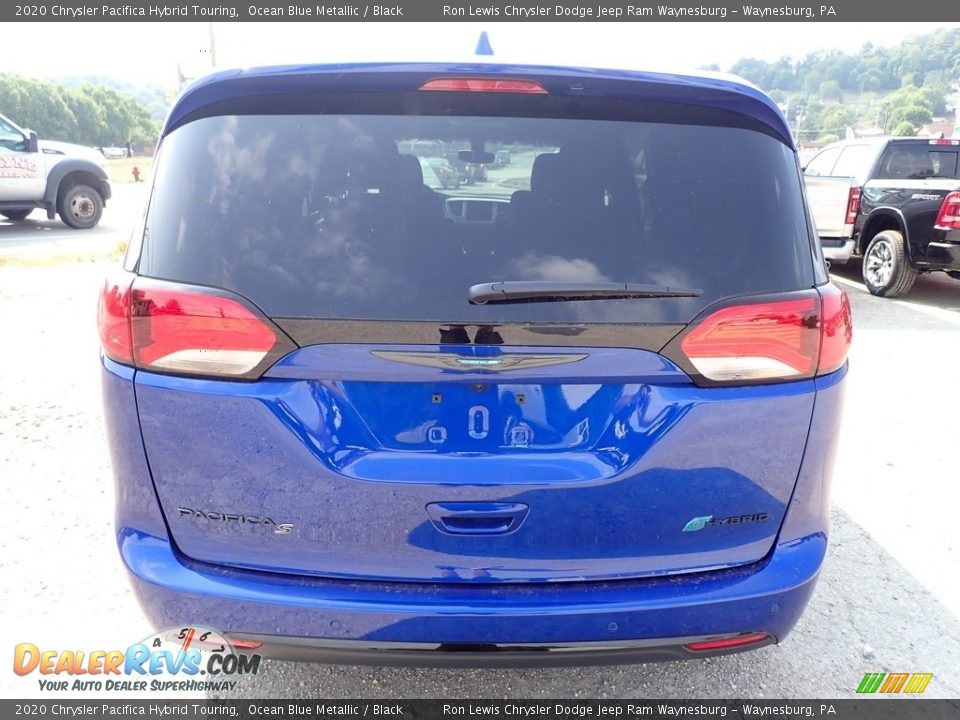 2020 Chrysler Pacifica Hybrid Touring Ocean Blue Metallic / Black Photo #4