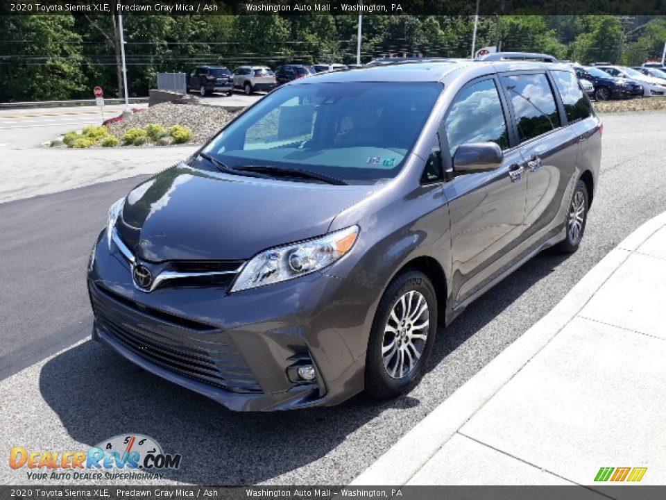 2020 Toyota Sienna XLE Predawn Gray Mica / Ash Photo #29