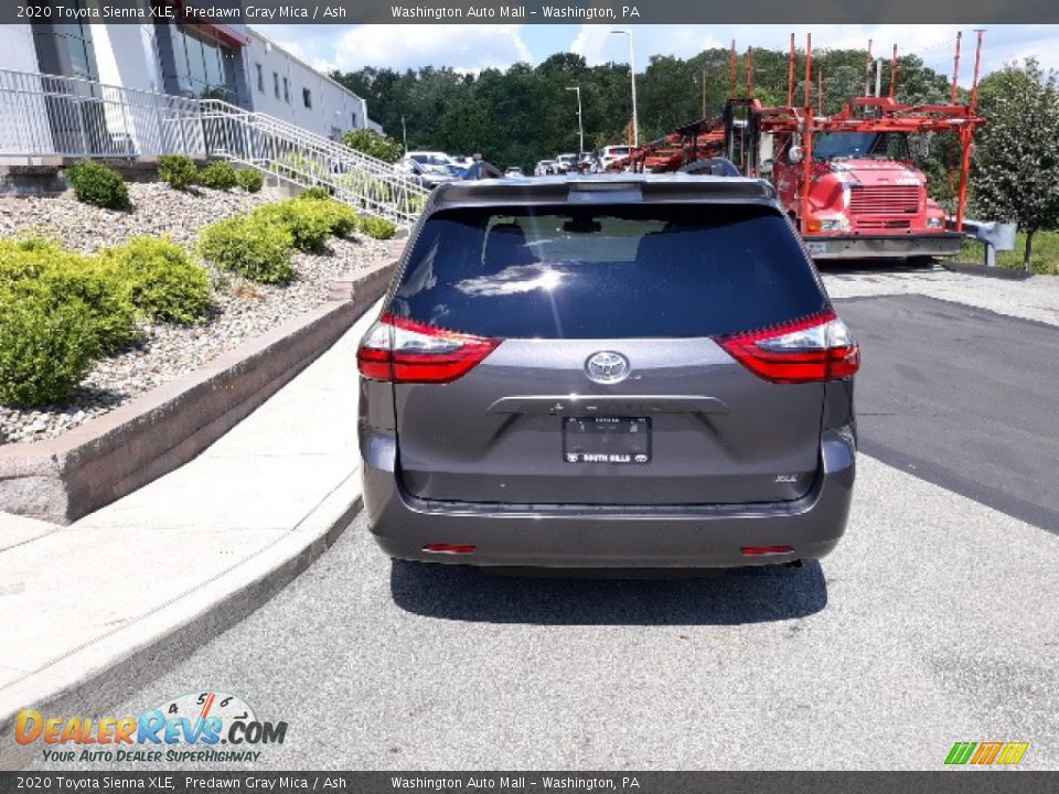 2020 Toyota Sienna XLE Predawn Gray Mica / Ash Photo #34