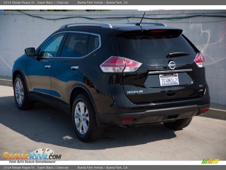 2014 Nissan Rogue SV Super Black / Charcoal Photo #2