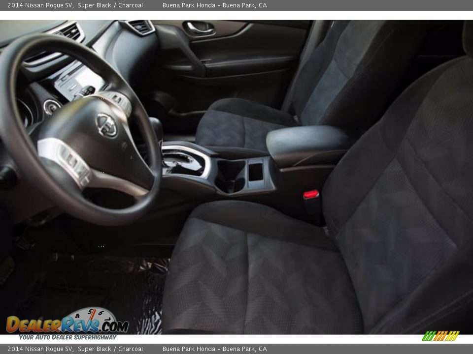 2014 Nissan Rogue SV Super Black / Charcoal Photo #3