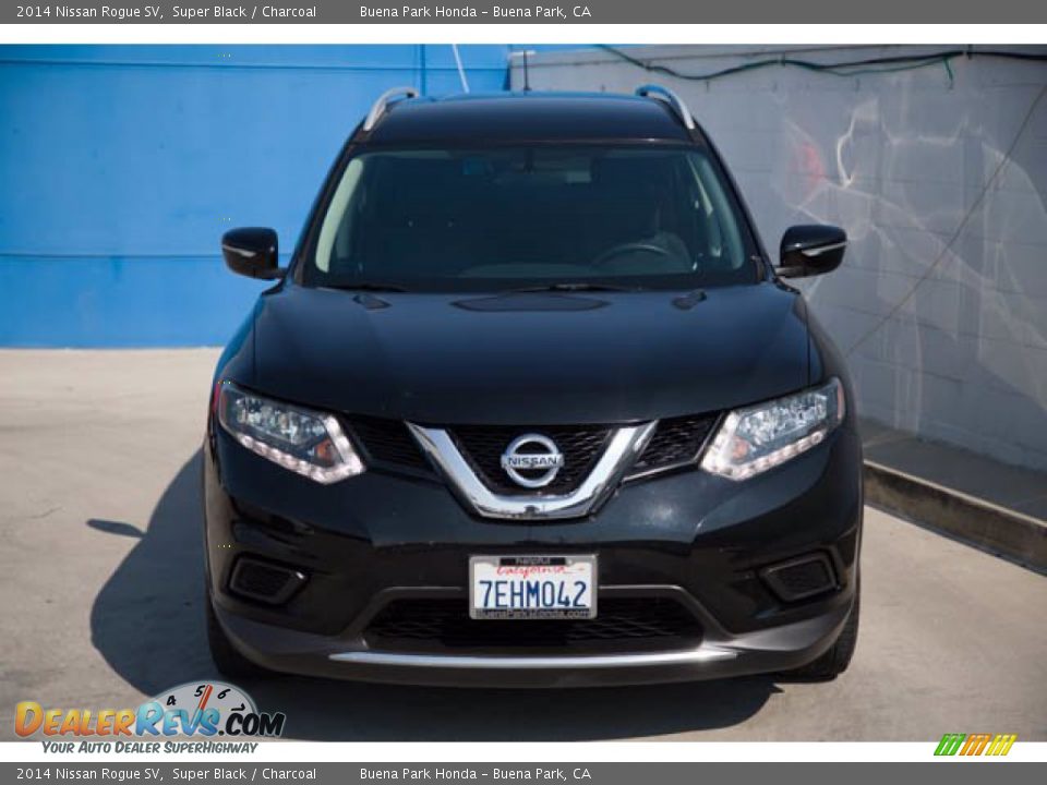 2014 Nissan Rogue SV Super Black / Charcoal Photo #7