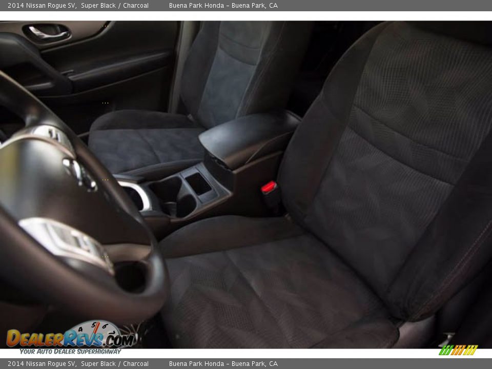 2014 Nissan Rogue SV Super Black / Charcoal Photo #18