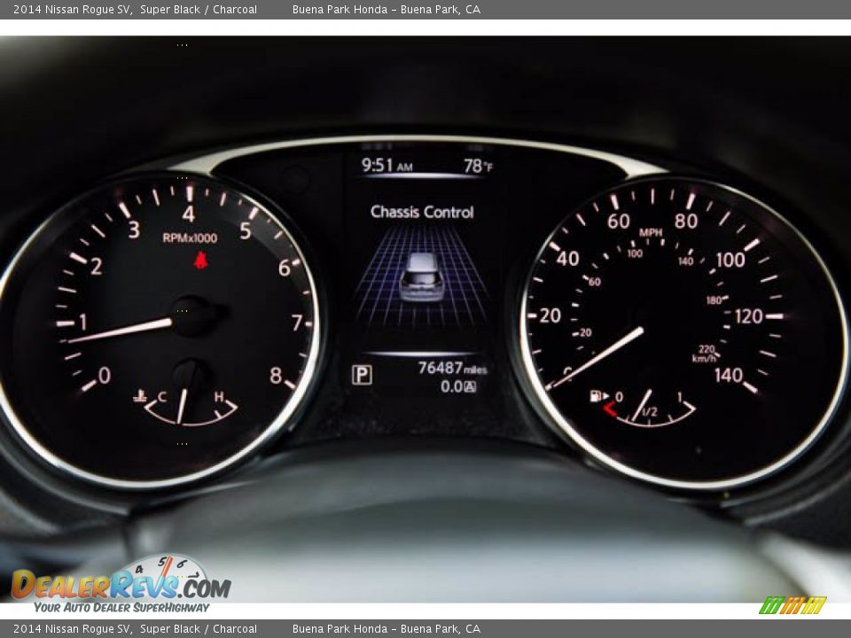 2014 Nissan Rogue SV Super Black / Charcoal Photo #27