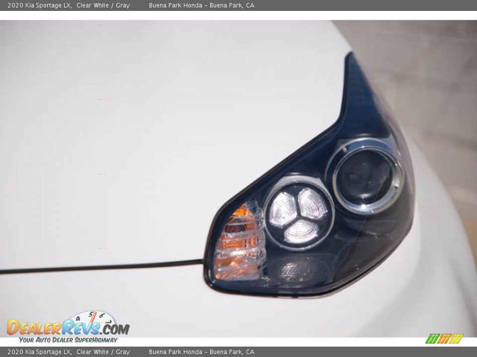 2020 Kia Sportage LX Clear White / Gray Photo #9