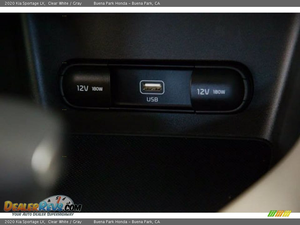 2020 Kia Sportage LX Clear White / Gray Photo #16