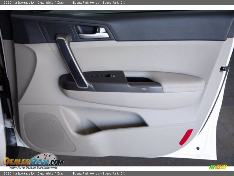 2020 Kia Sportage LX Clear White / Gray Photo #31
