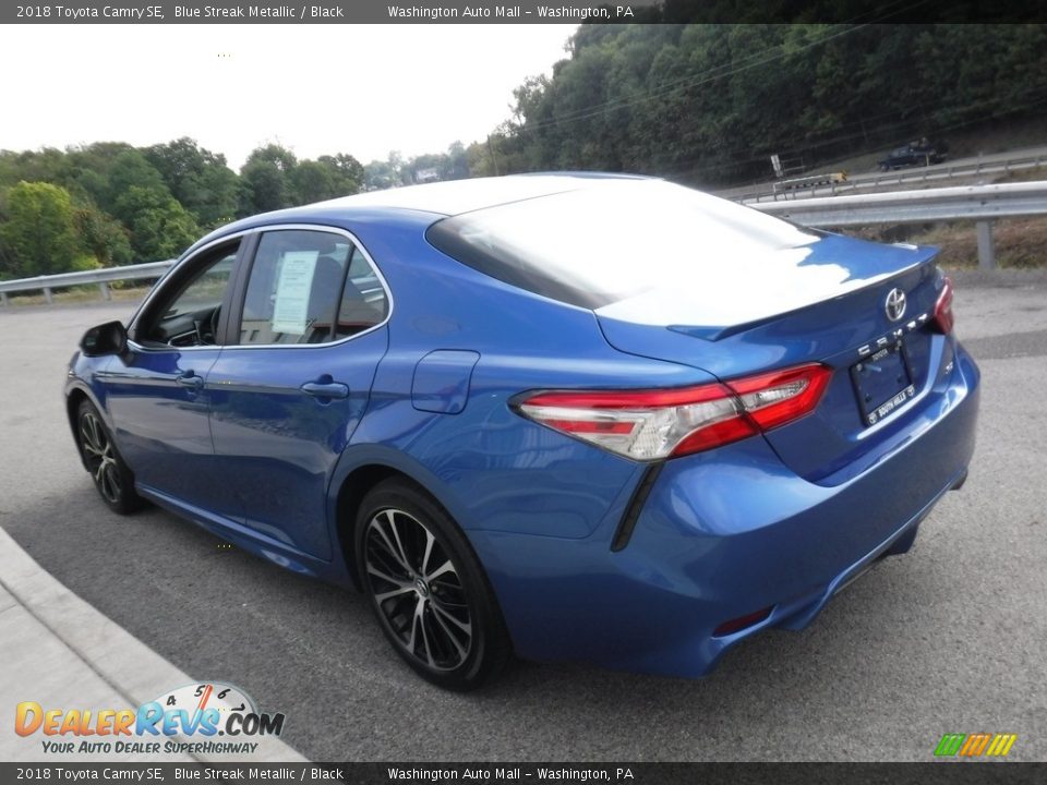 2018 Toyota Camry SE Blue Streak Metallic / Black Photo #11