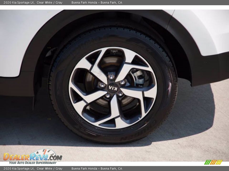 2020 Kia Sportage LX Clear White / Gray Photo #35