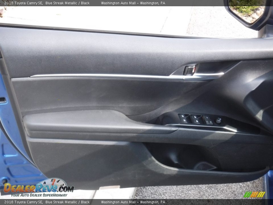 2018 Toyota Camry SE Blue Streak Metallic / Black Photo #19