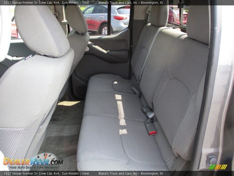 Rear Seat of 2017 Nissan Frontier SV Crew Cab 4x4 Photo #8