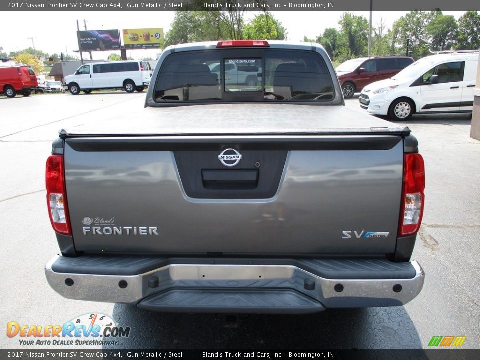 2017 Nissan Frontier SV Crew Cab 4x4 Gun Metallic / Steel Photo #26