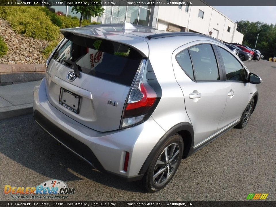 2018 Toyota Prius c Three Classic Silver Metallic / Light Blue Gray Photo #10