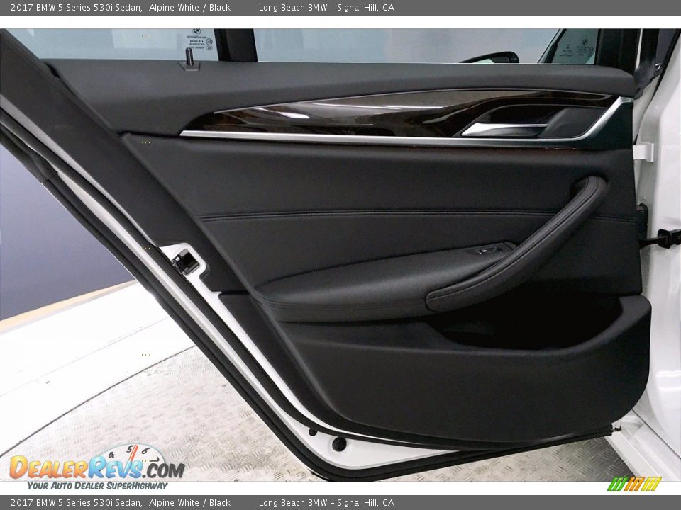 2017 BMW 5 Series 530i Sedan Alpine White / Black Photo #25