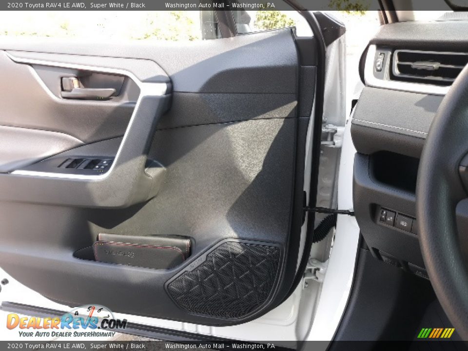 2020 Toyota RAV4 LE AWD Super White / Black Photo #7