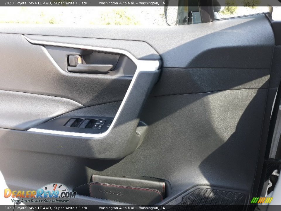 2020 Toyota RAV4 LE AWD Super White / Black Photo #8
