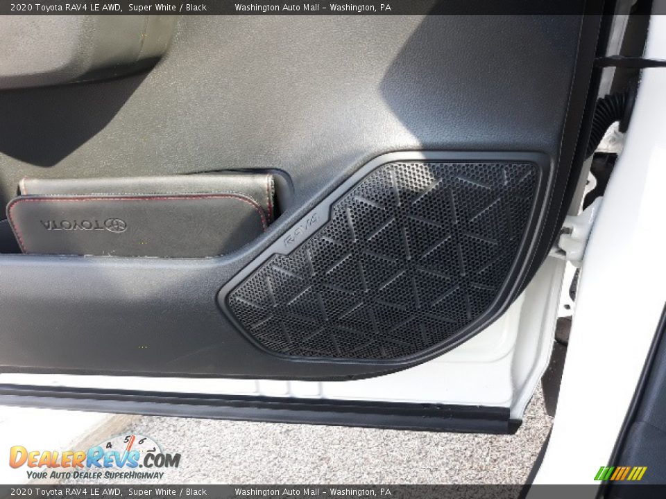 2020 Toyota RAV4 LE AWD Super White / Black Photo #9