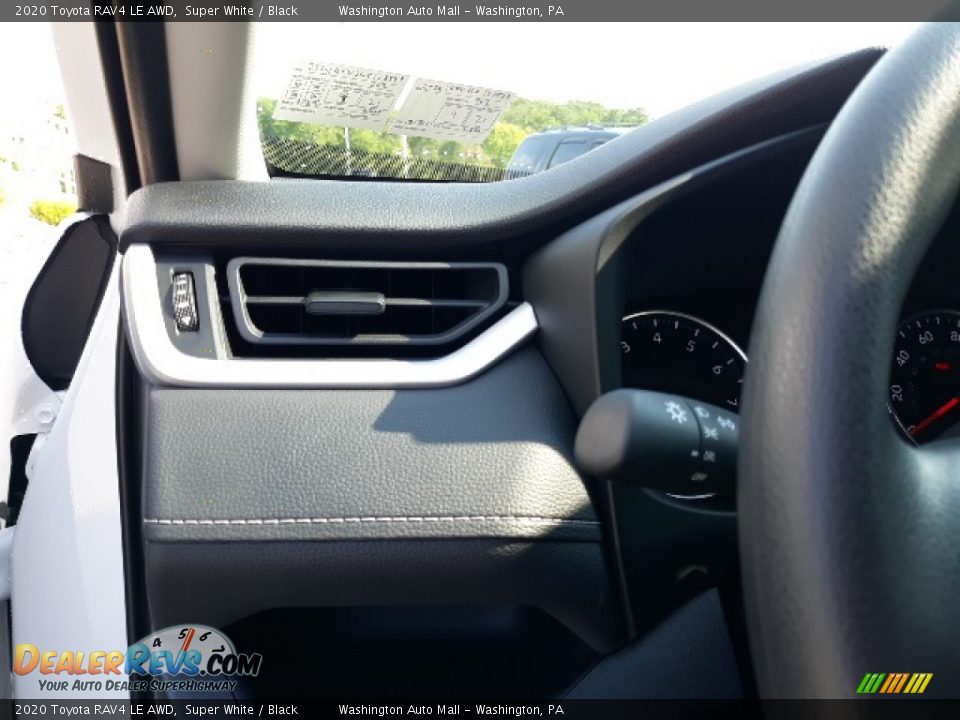 2020 Toyota RAV4 LE AWD Super White / Black Photo #11