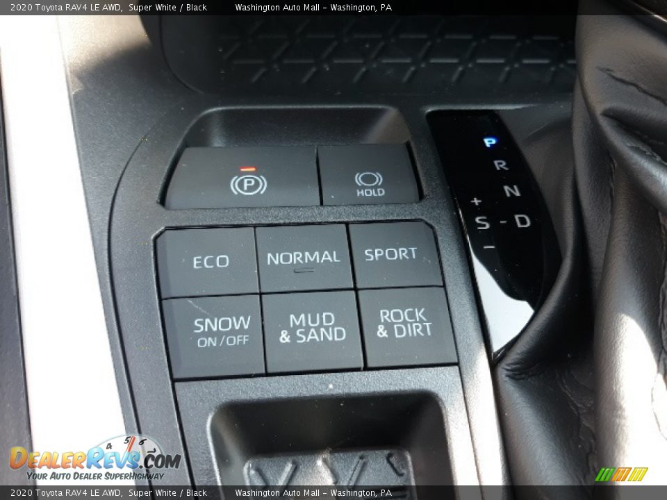 2020 Toyota RAV4 LE AWD Super White / Black Photo #16