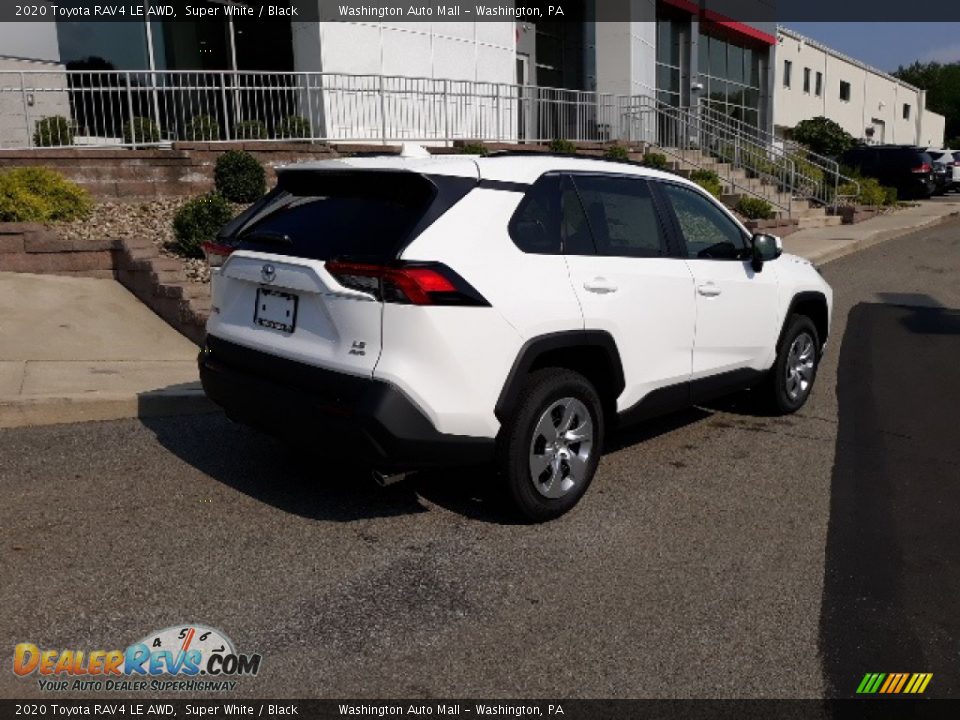 2020 Toyota RAV4 LE AWD Super White / Black Photo #32
