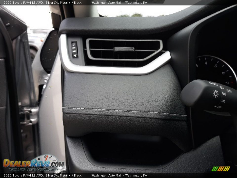 2020 Toyota RAV4 LE AWD Silver Sky Metallic / Black Photo #11