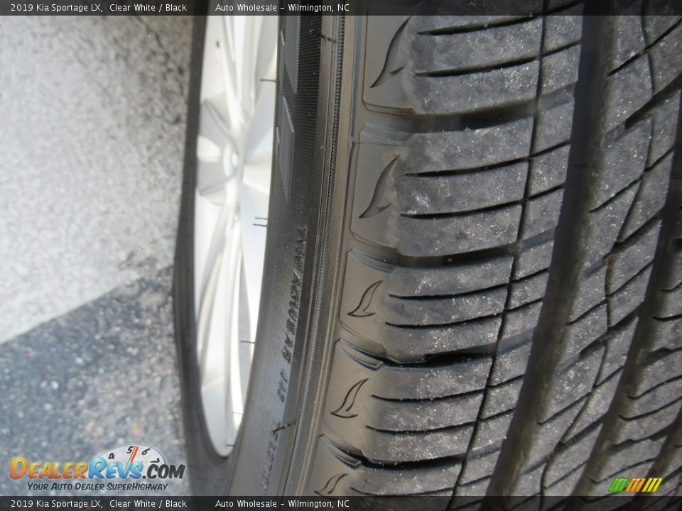 2019 Kia Sportage LX Clear White / Black Photo #10