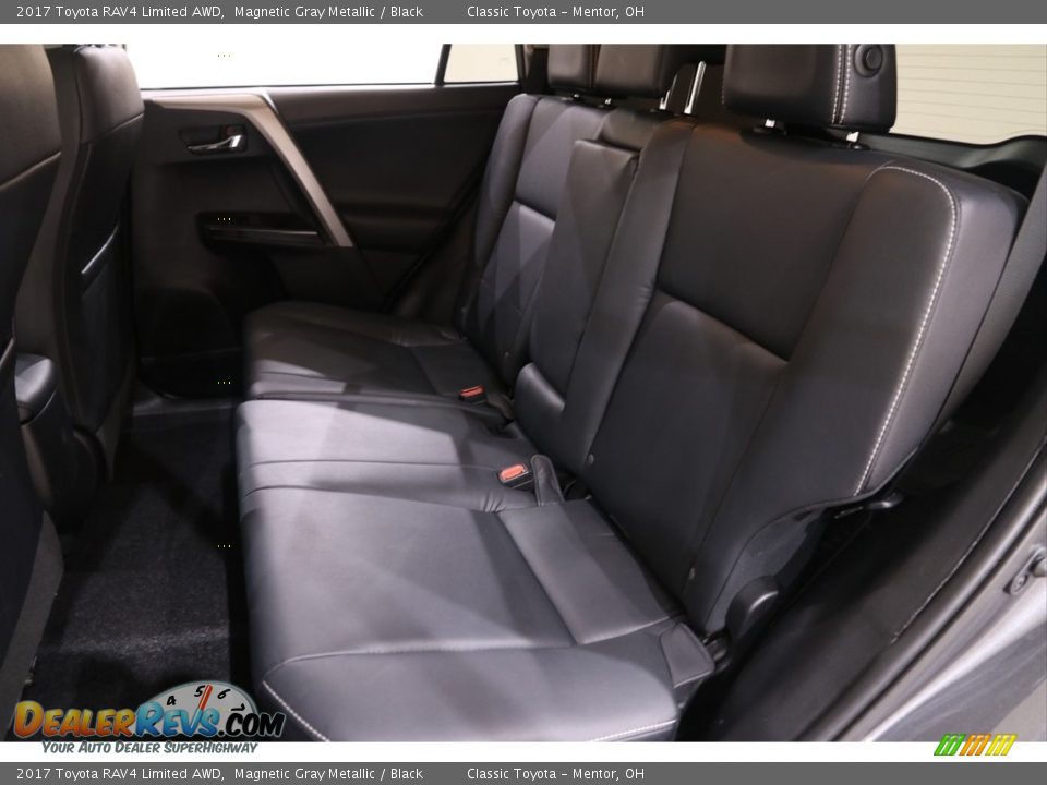 2017 Toyota RAV4 Limited AWD Magnetic Gray Metallic / Black Photo #15