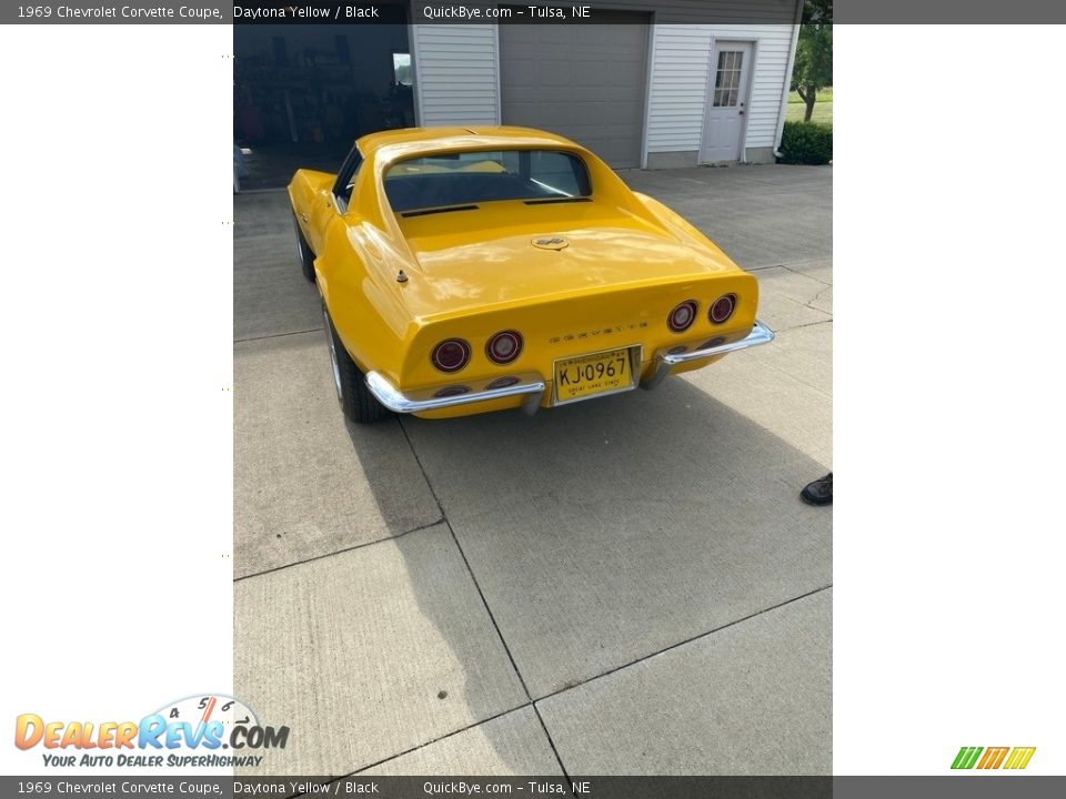 1969 Chevrolet Corvette Coupe Daytona Yellow / Black Photo #5