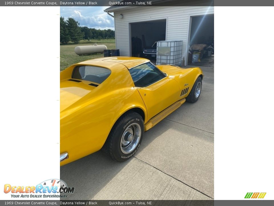 1969 Chevrolet Corvette Coupe Daytona Yellow / Black Photo #6