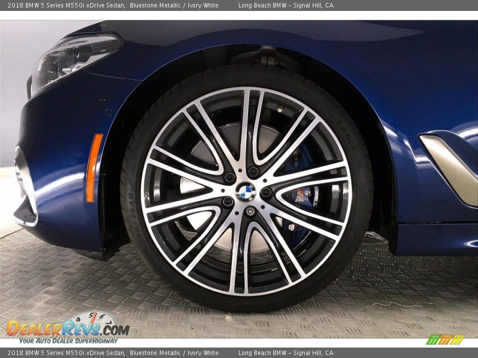 2018 BMW 5 Series M550i xDrive Sedan Bluestone Metallic / Ivory White Photo #8