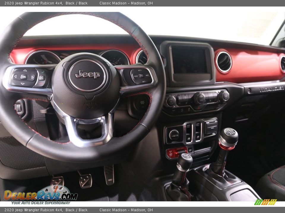 Dashboard of 2020 Jeep Wrangler Rubicon 4x4 Photo #6