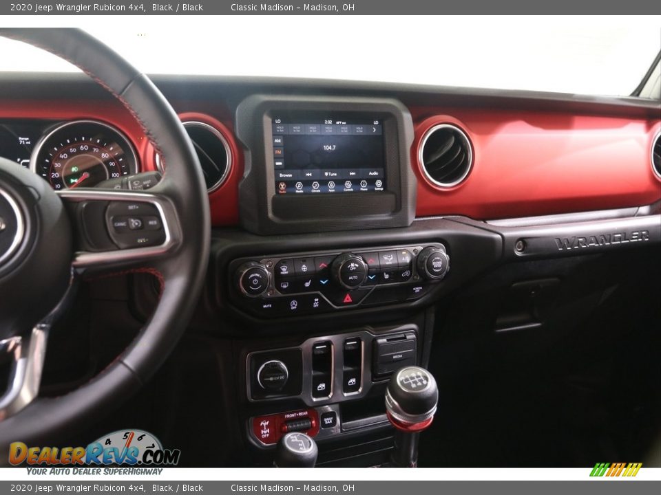 Controls of 2020 Jeep Wrangler Rubicon 4x4 Photo #9