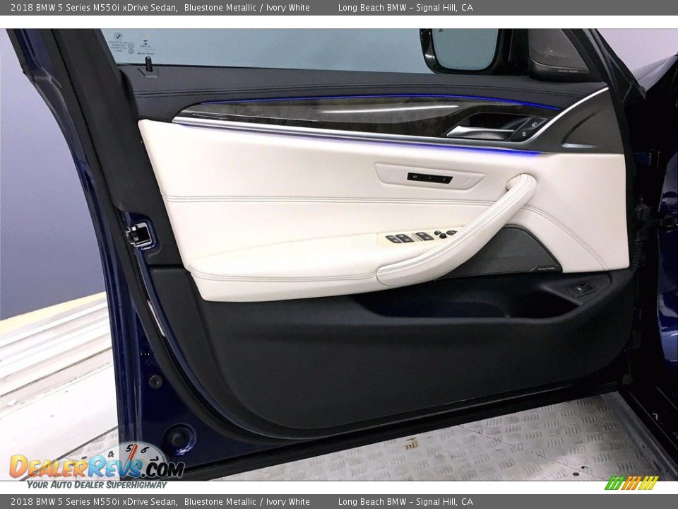 2018 BMW 5 Series M550i xDrive Sedan Bluestone Metallic / Ivory White Photo #23