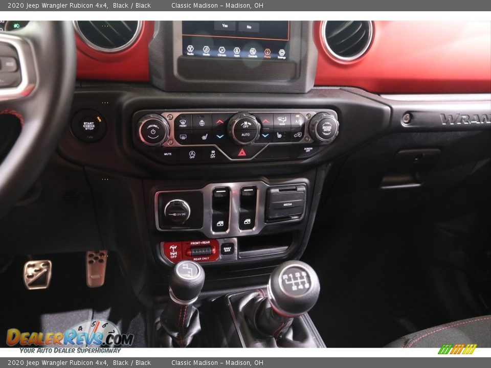 2020 Jeep Wrangler Rubicon 4x4 Shifter Photo #14