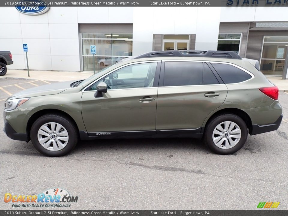 2019 Subaru Outback 2.5i Premium Wilderness Green Metallic / Warm Ivory Photo #2