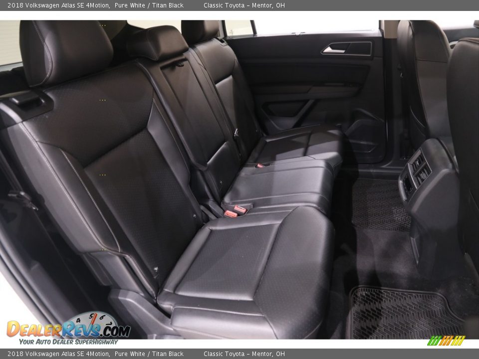 2018 Volkswagen Atlas SE 4Motion Pure White / Titan Black Photo #13
