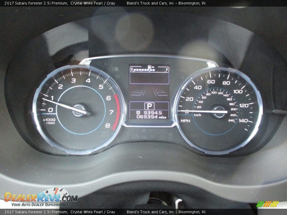 2017 Subaru Forester 2.5i Premium Crystal White Pearl / Gray Photo #14