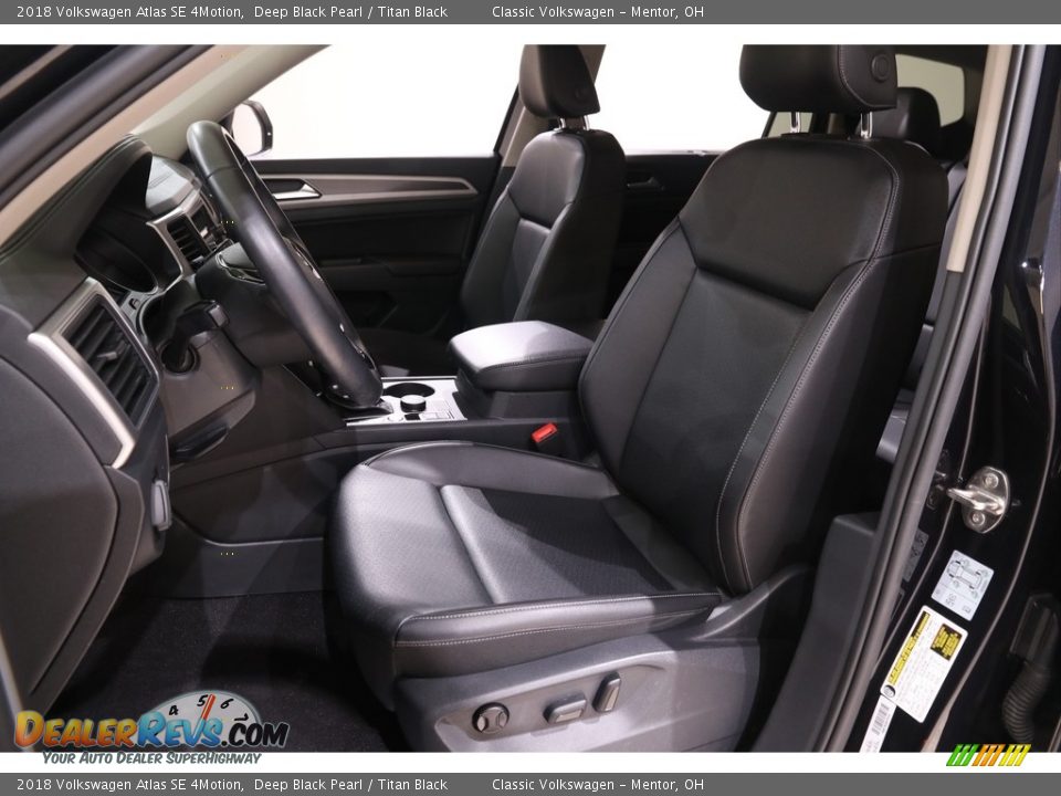 2018 Volkswagen Atlas SE 4Motion Deep Black Pearl / Titan Black Photo #5