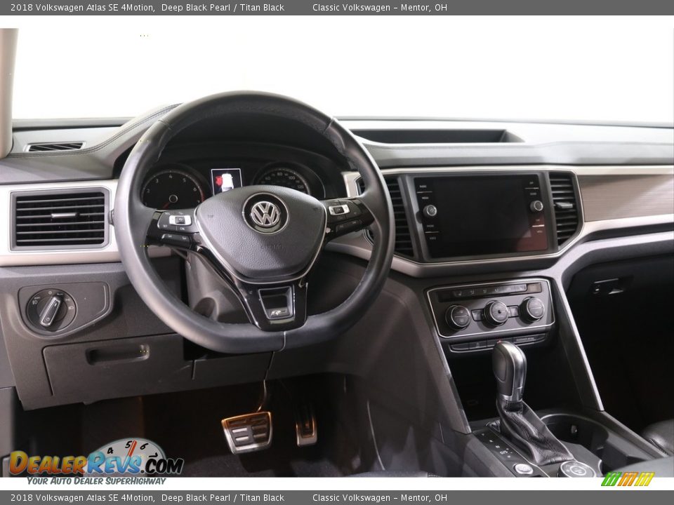 Dashboard of 2018 Volkswagen Atlas SE 4Motion Photo #6